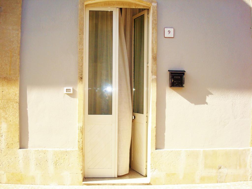 A Casa Di Vivi Hotell Martano Exteriör bild