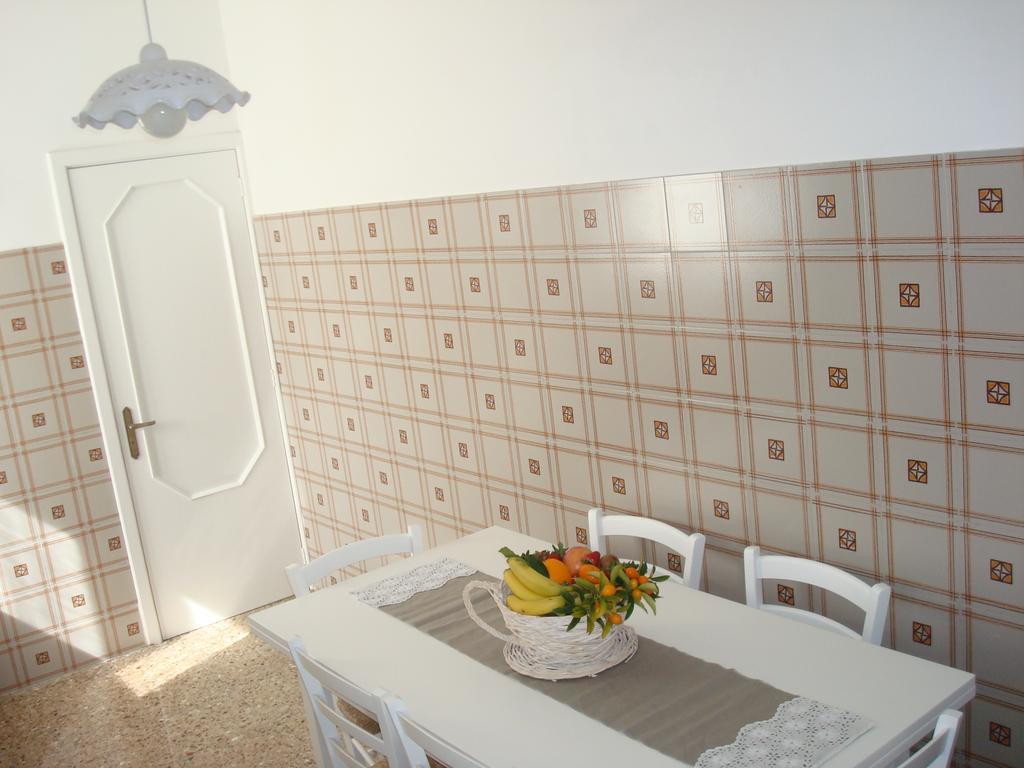 A Casa Di Vivi Hotell Martano Exteriör bild